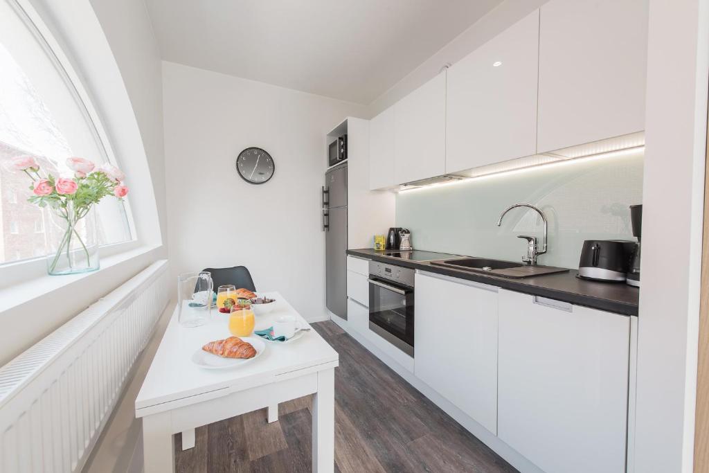 Forenom Serviced Apartments Helsinki Lauttasaari - Studio Apartment