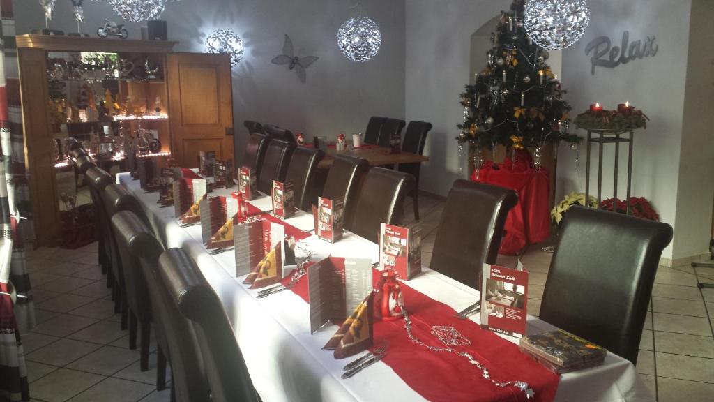 Restaurace v ubytování Hotel Schweizer Stubb