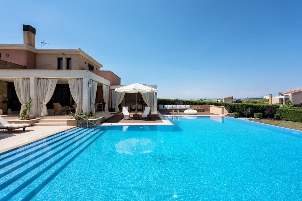 Gallery image of Villa Sanni La Stella by Luxlikehome in Sani Beach