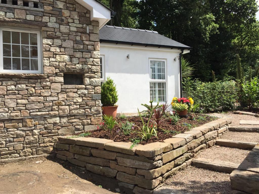 Gallery image of The Old Rectory in Pencoed