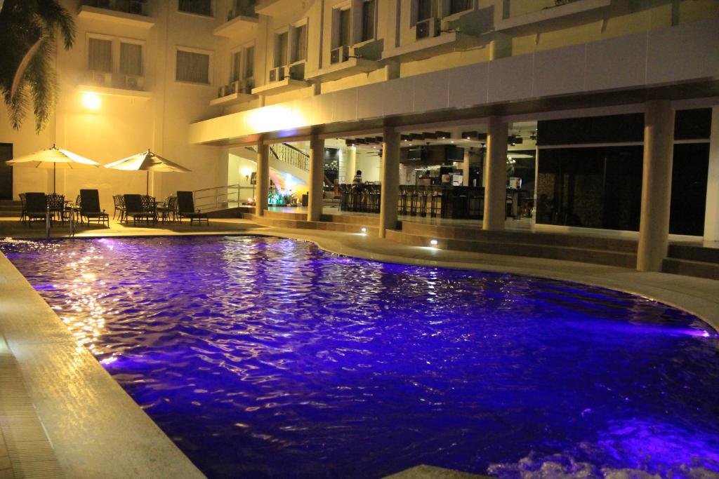 Bazén v ubytování Savannah Resort Hotel nebo v jeho okolí