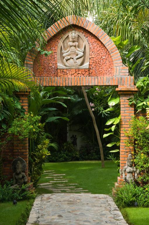 Biệt Thự Nhìn Ra Vườn