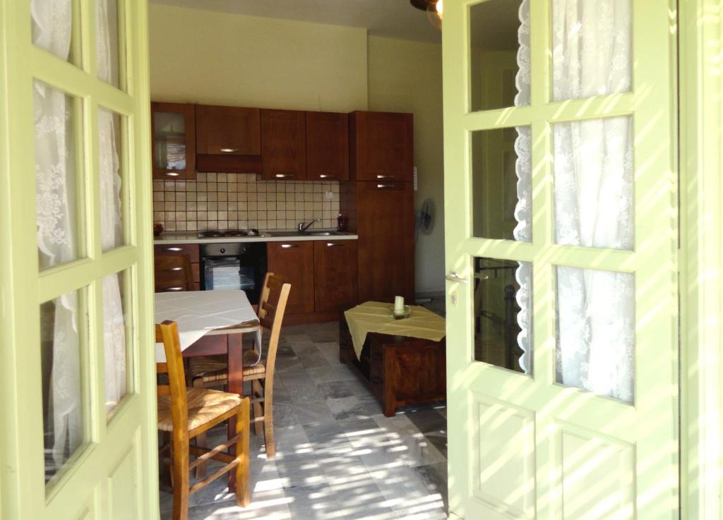 Kuchyň nebo kuchyňský kout v ubytování Vidalis Hotel