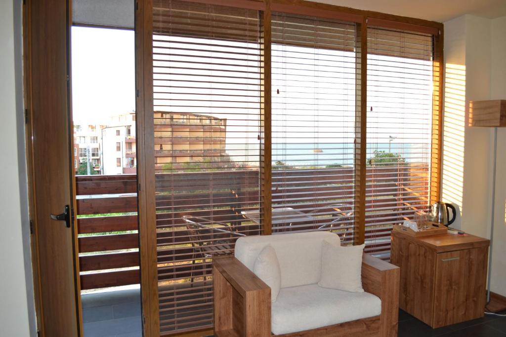 A seating area at Design Hotel Logatero