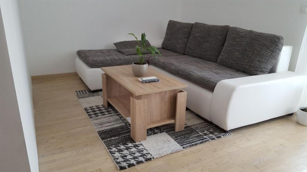 Posedenie v ubytovaní Apartman Lika