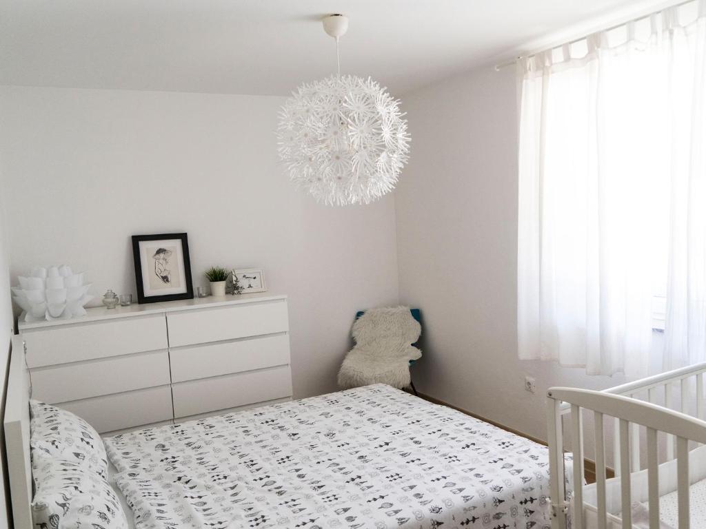 Postel nebo postele na pokoji v ubytování A modern flat