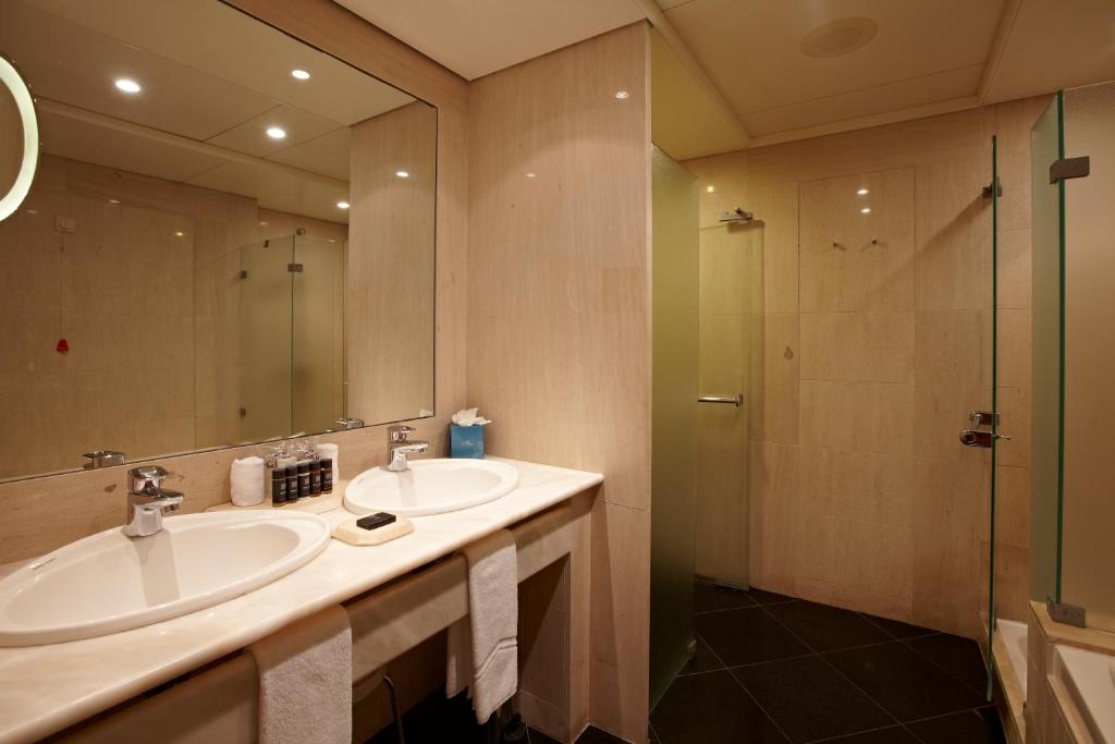 The Cliff Bay - PortoBay - 11