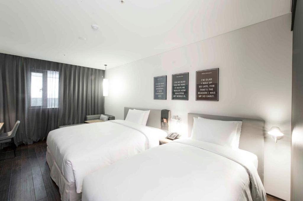 GLAD Yeouido - Deluxe Twin Room