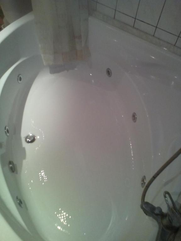 Koupelna v ubytování Ivanovo , rooms for rent for 24 hours, separate kitchen, sauna, hydromassage bath, indoor parking, tavern no pets