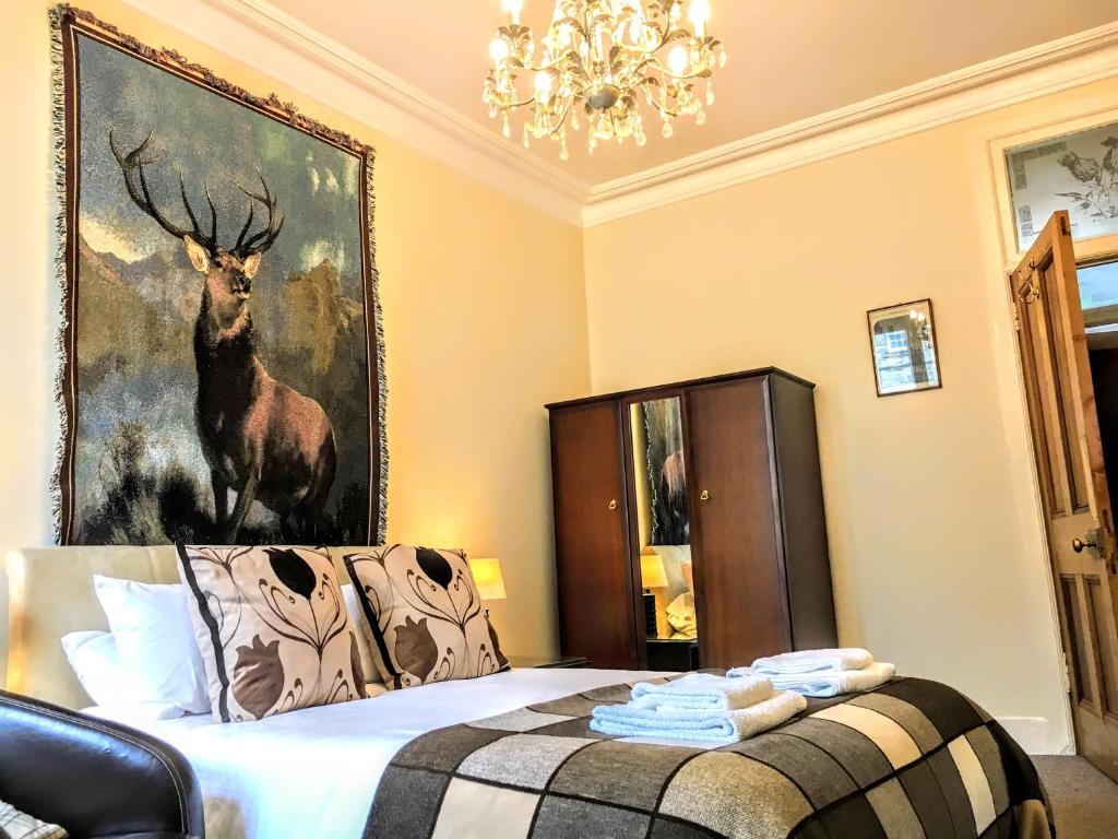 Gallery image of Bailie Royal Mile Apartment in Edinburgh