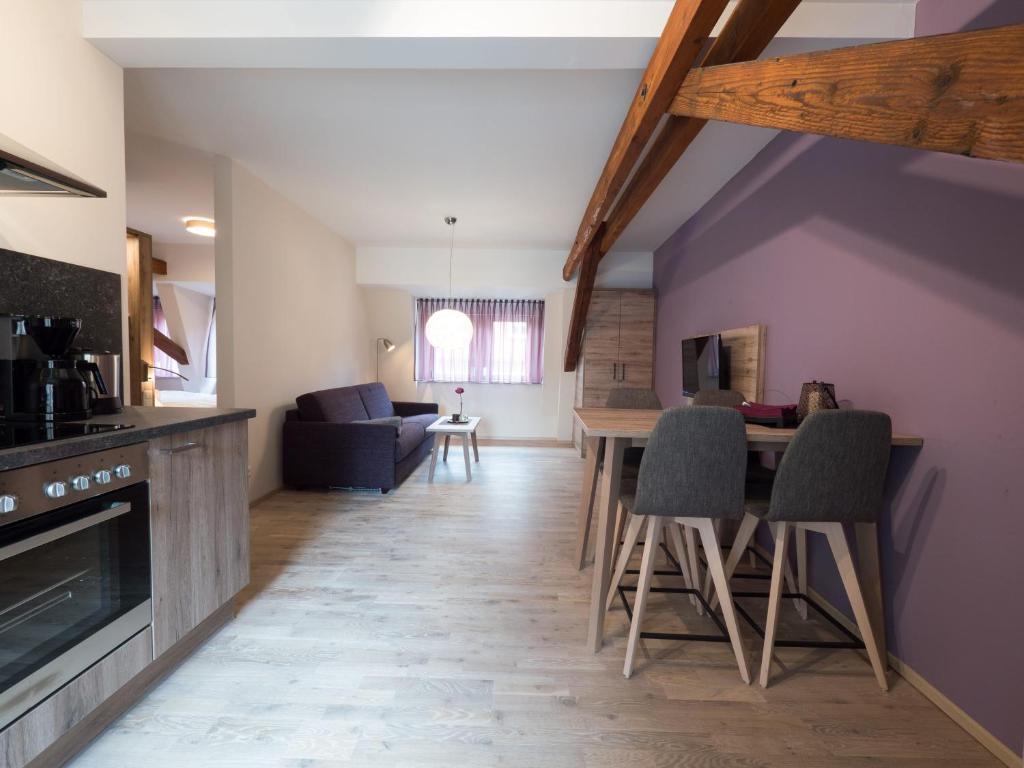 Kuchyň nebo kuchyňský kout v ubytování Hotel - Weinbar FAHR AWAY