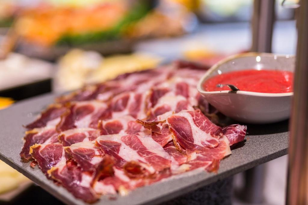 酒店内部或周边提供的食物