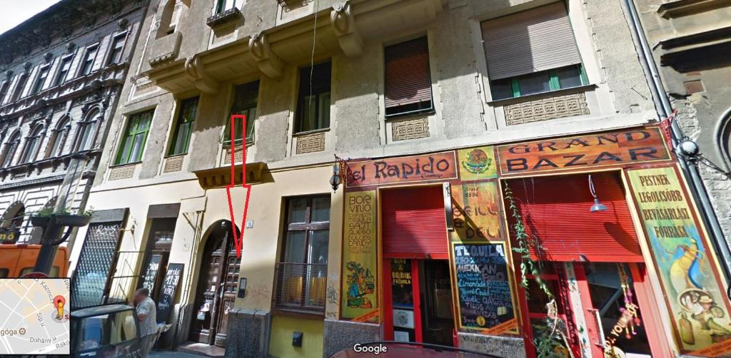 Budova, v ktorej sa apartmán nachádza