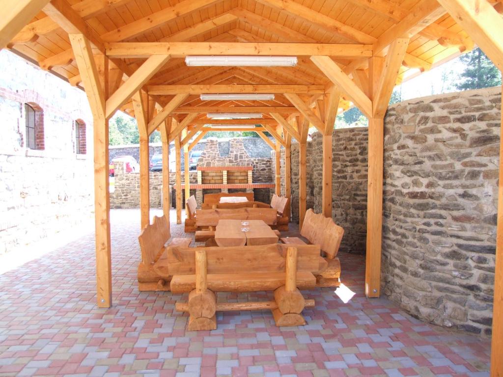 Posezení v ubytování Ranc pod Rejvizem