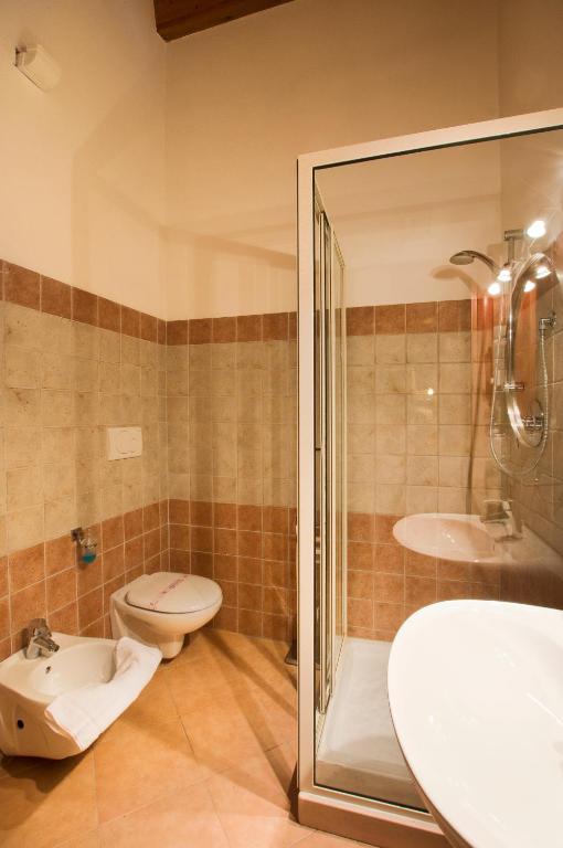 Koupelna v ubytování B&B La Dimora
