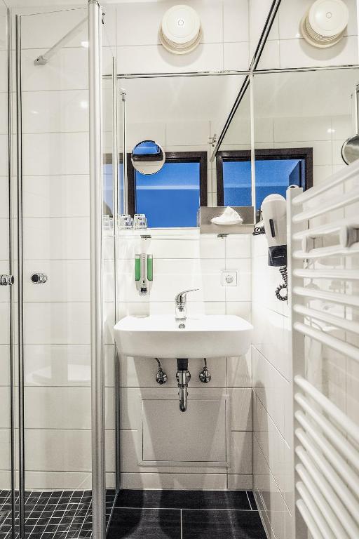 Hotel Delta am Potsdamer Platz - Resim 8