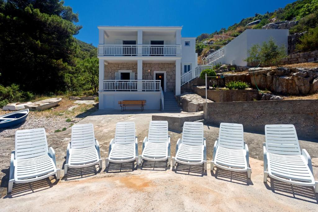 Zdjęcie z galerii obiektu Vacation home Jadranko w mieście Gdinj