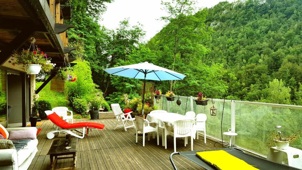 Nespecifikovaný výhled na hory nebo výhled na hory při pohledu z bed and breakfast