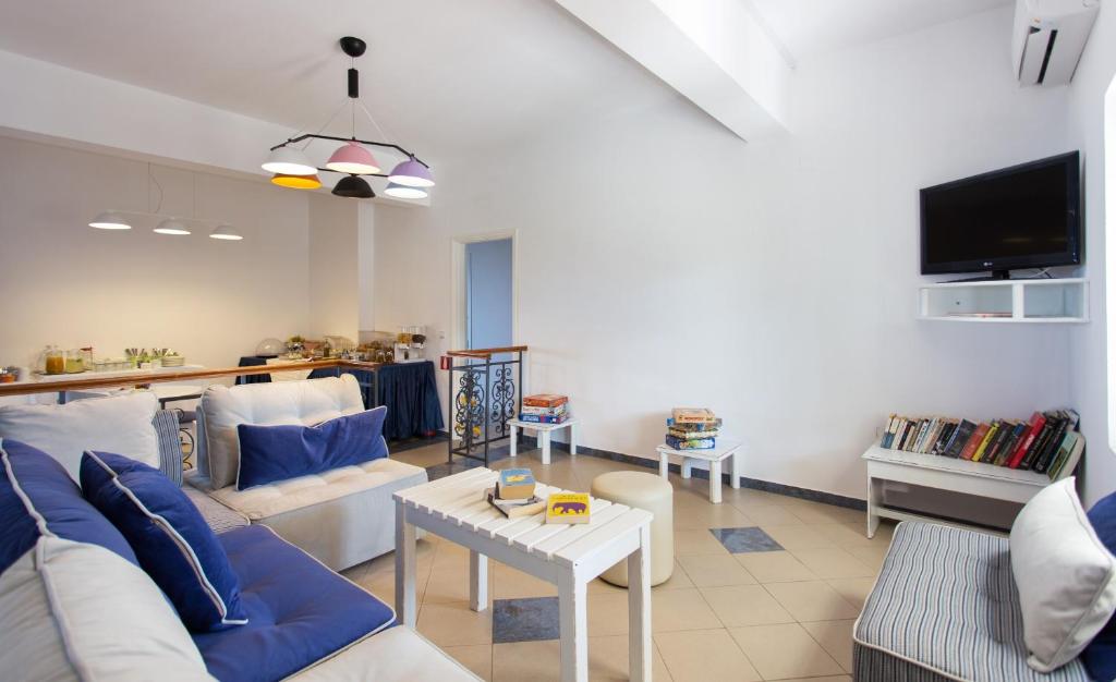 Posezení v ubytování Iris Beach Hotel