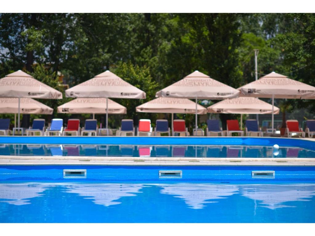 Bazén v ubytování Complex Mediteranean Mamaia nebo v jeho okolí