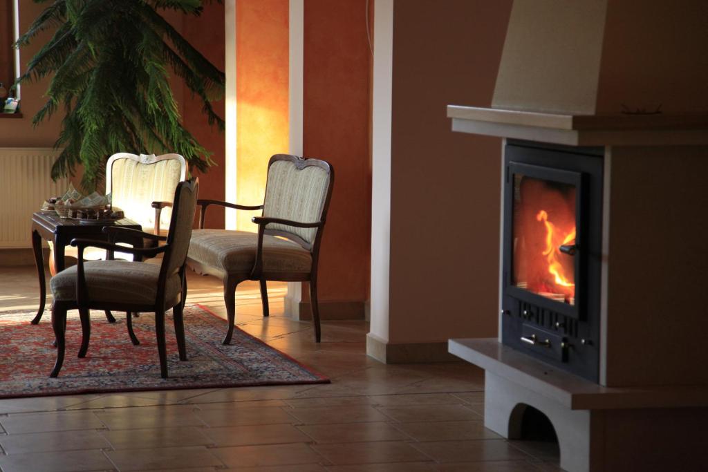 Posezení v ubytování LuDo Apartman Hotel & Spa