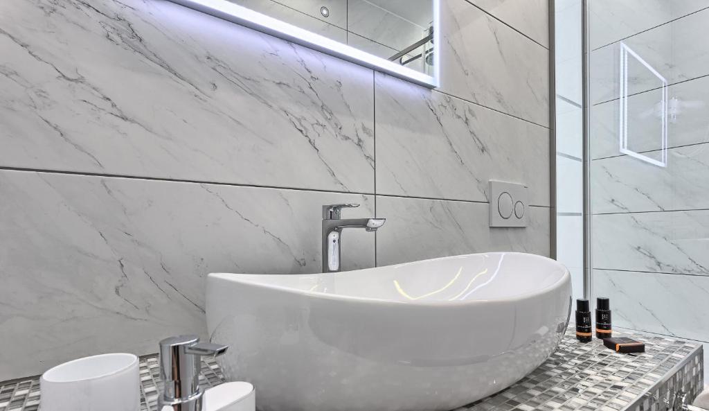 Koupelna v ubytování Mincheta - Luxury Rooms