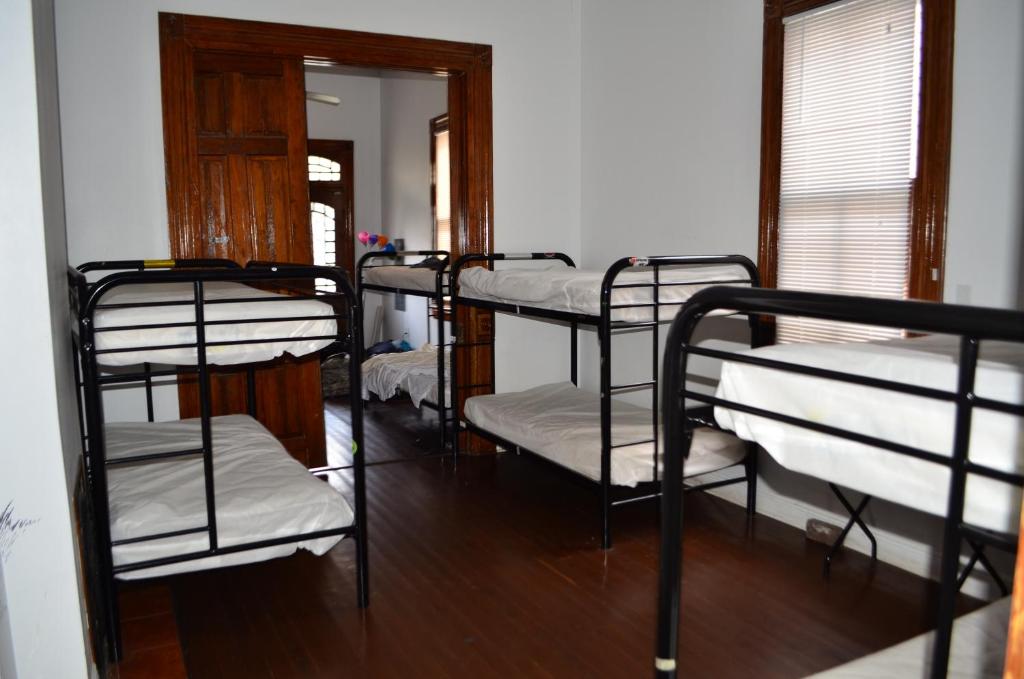 India House Hostel - Bunk Bed In Female Dormitory Room