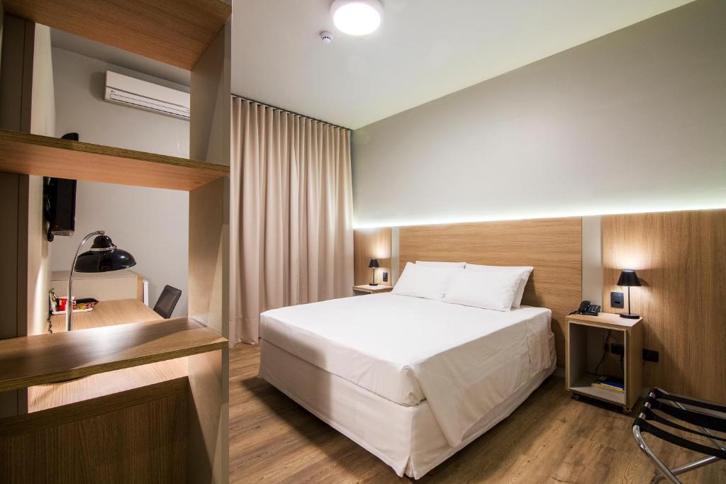  JR Hotel