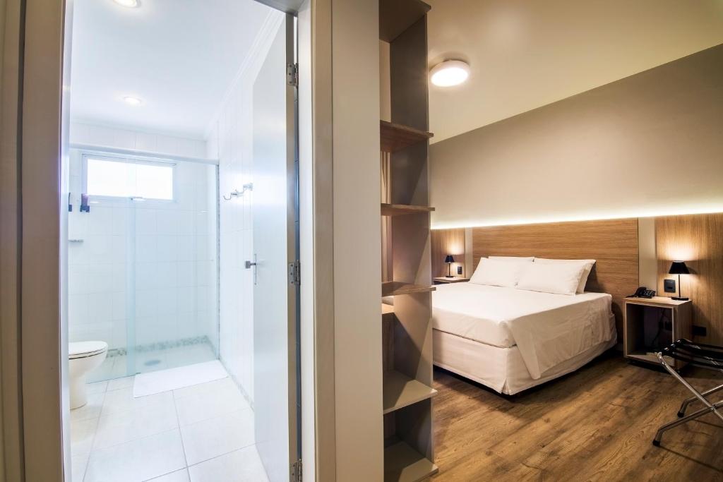  JR Hotel