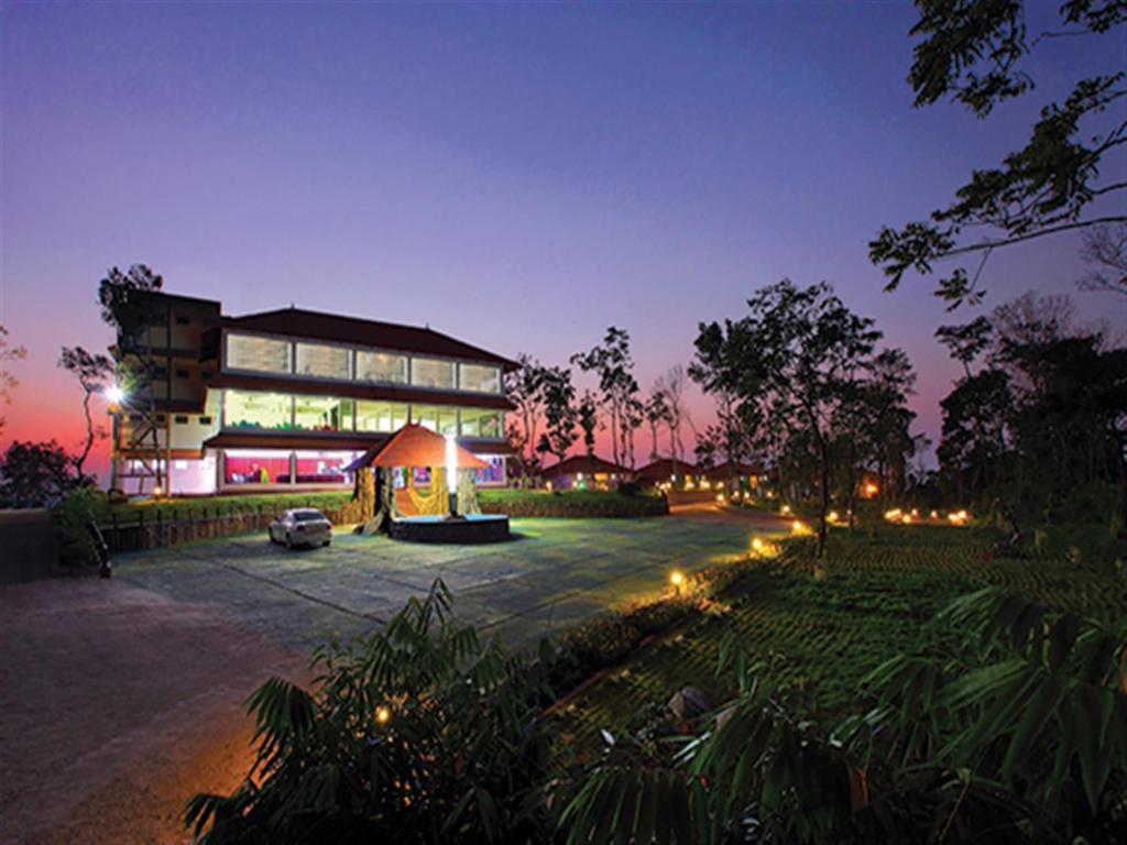 Coorg Cliffs Resortsにある庭
