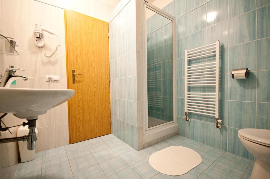 ห้องน้ำของ Hotel Penzion Trámky