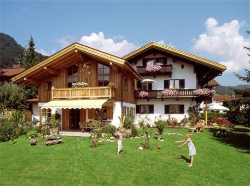 Rakennus, jossa guesthouse sijaitsee