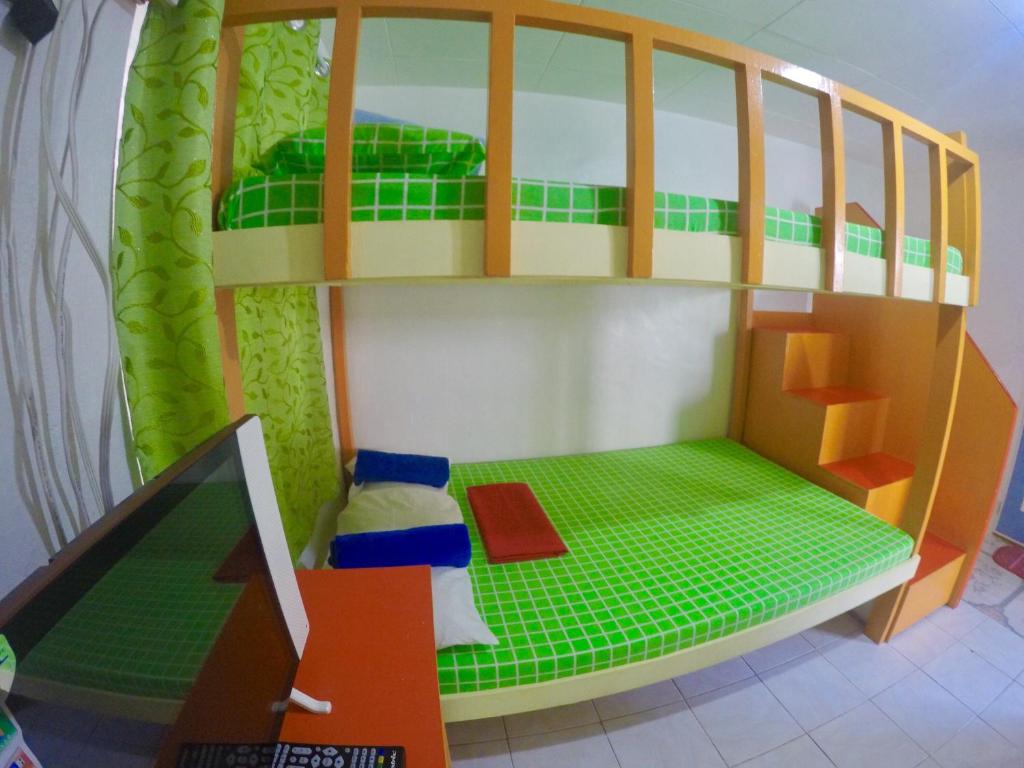 Postel nebo postele na pokoji v ubytování The BIGGIES Inn