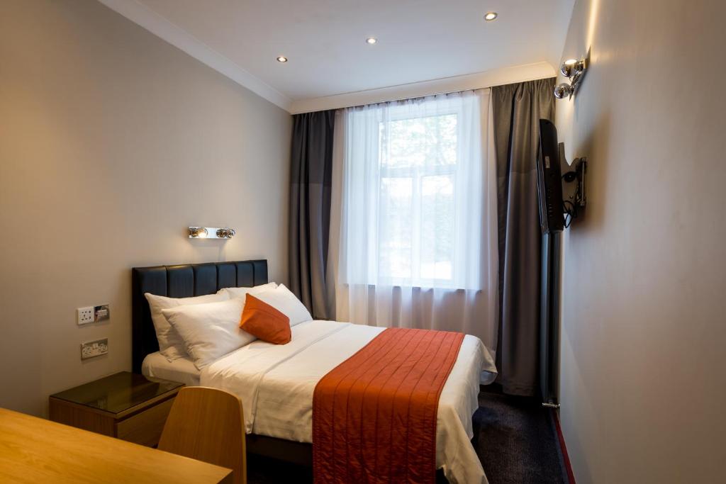 
En-Suite Double Room
