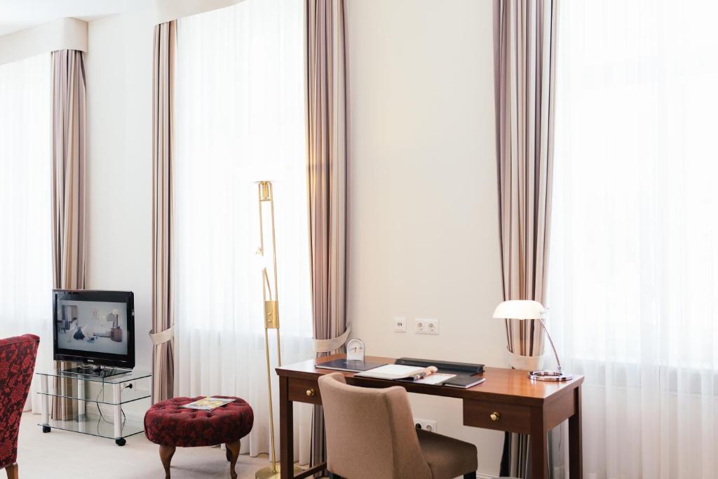 טלויזיה ו/או מרכז בידור ב-Hotel Brandenburger Tor Potsdam