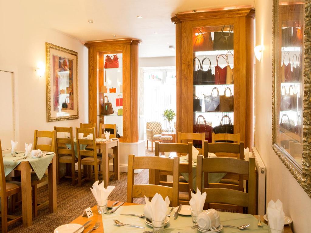 The Royal Alexandra Hotel by Compass Hospitality - Resim 14