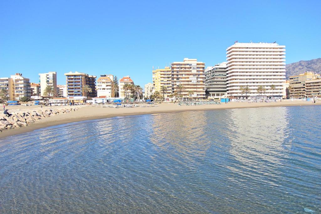 Apartamento River Playa, Fuengirola, Spain - Booking.com