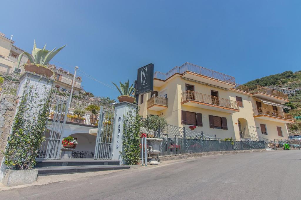 a building on the side of a street at Pinguino B&B in Scala