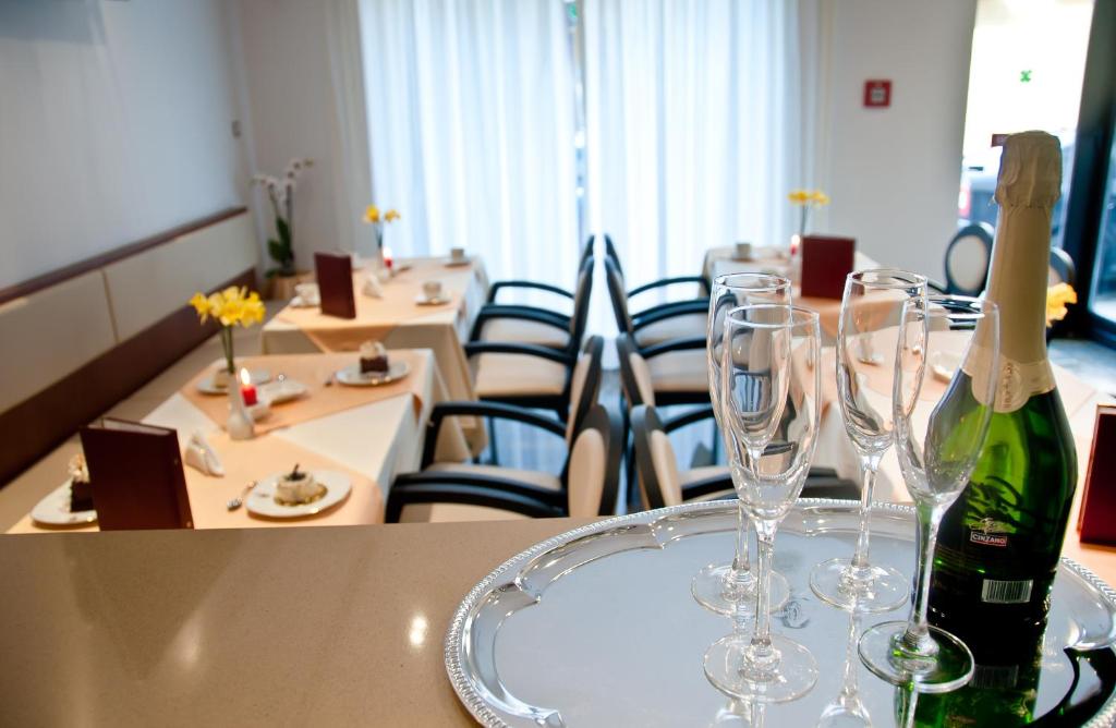 Nápoje v ubytování Hotel Beyfin