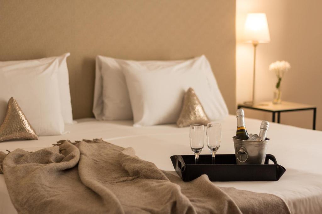 Esplendor by Wyndham Montevideo Cervantes - Business King Or Twin Room - Non-Smoking