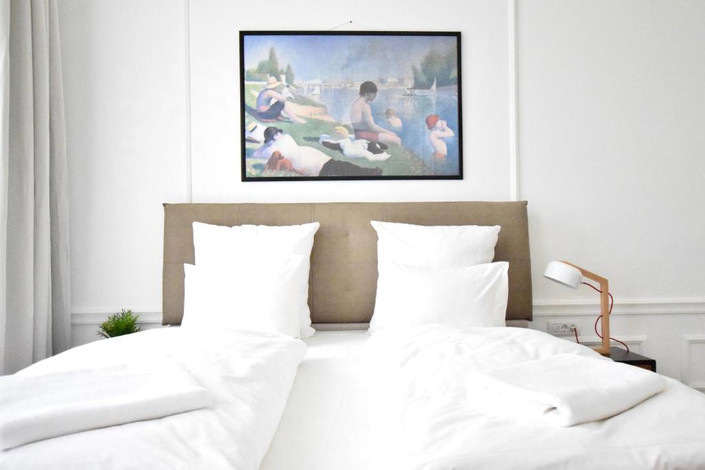 Luxury Apartment by Hi5 - Szervita Suite - Three-Bedroom Apartment