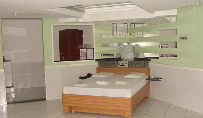  Motel Flamboyant