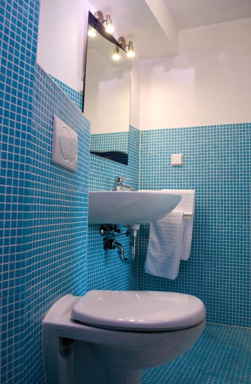 Gästezimmer der Adler Wirtschaft - Double Room With Balcony
