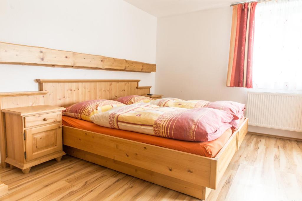 Posteľ alebo postele v izbe v ubytovaní Landgasthof Seyrlberg