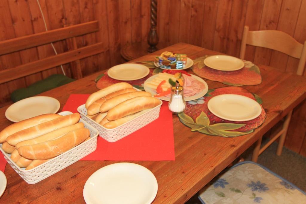Jídlo v penzionu nebo okolí