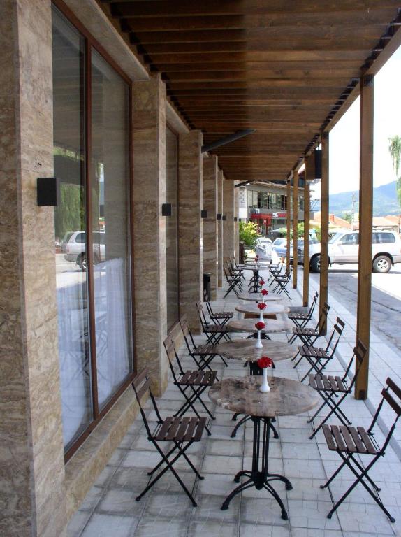 Restaurace v ubytování Hotel Par Avion