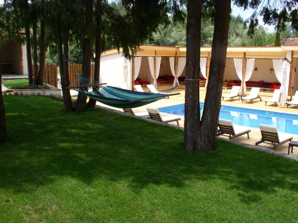 Bazén v ubytování Hotel Par Avion nebo v jeho okolí