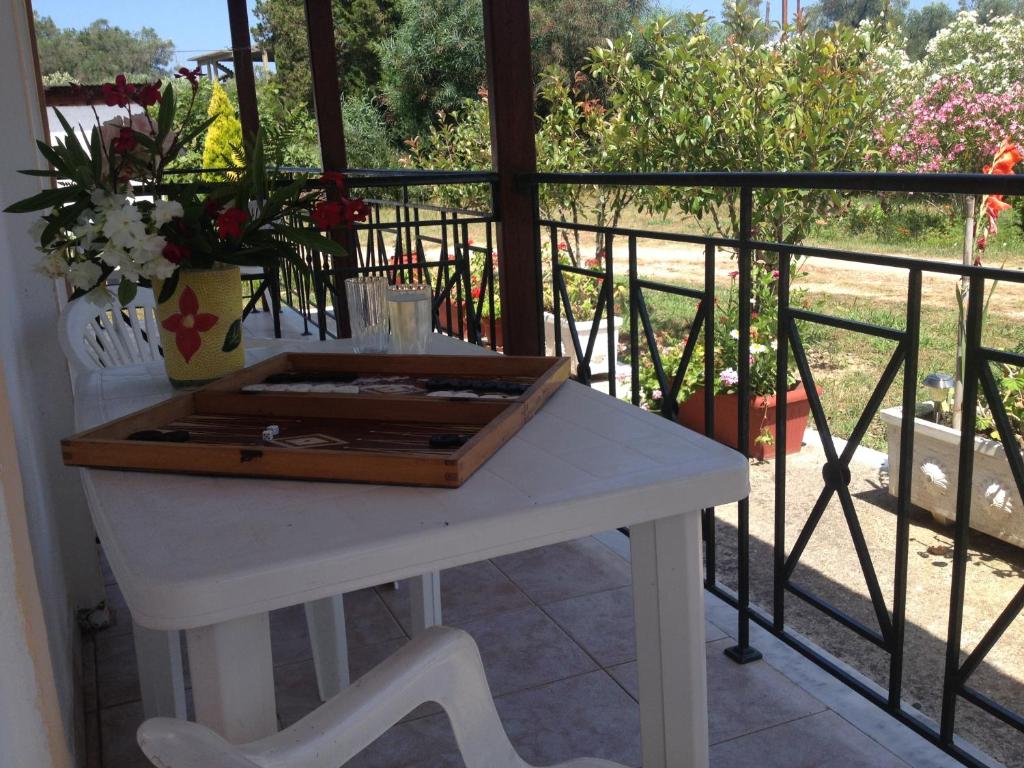 A balcony or terrace at Studio Savvas