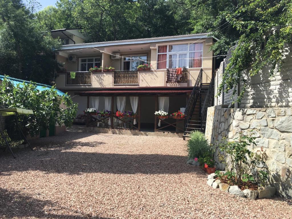 алушта ул. гостевой дом алушта. отель катюша алушта профессорский уголок. алушта жилье рядом с морем. алушта, ул.