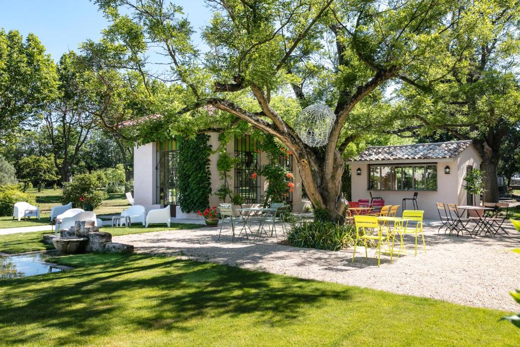 Zahrada ubytování Demeures et Châteaux Hôtel L'Hermitage